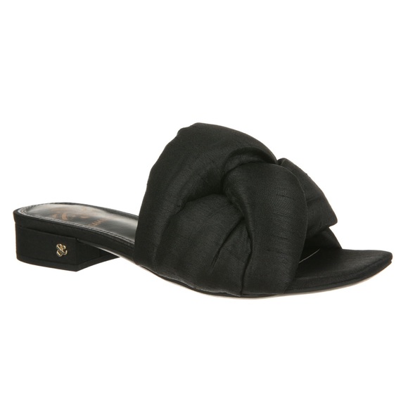 Sam & Libby Shoes - NIB Sam & Libby SZ 6 Black Slide Sandals